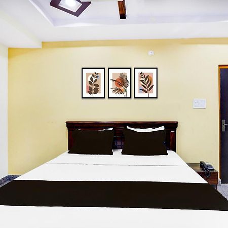 Hotel O Anoos Minarva 하이데라바드 외부 사진