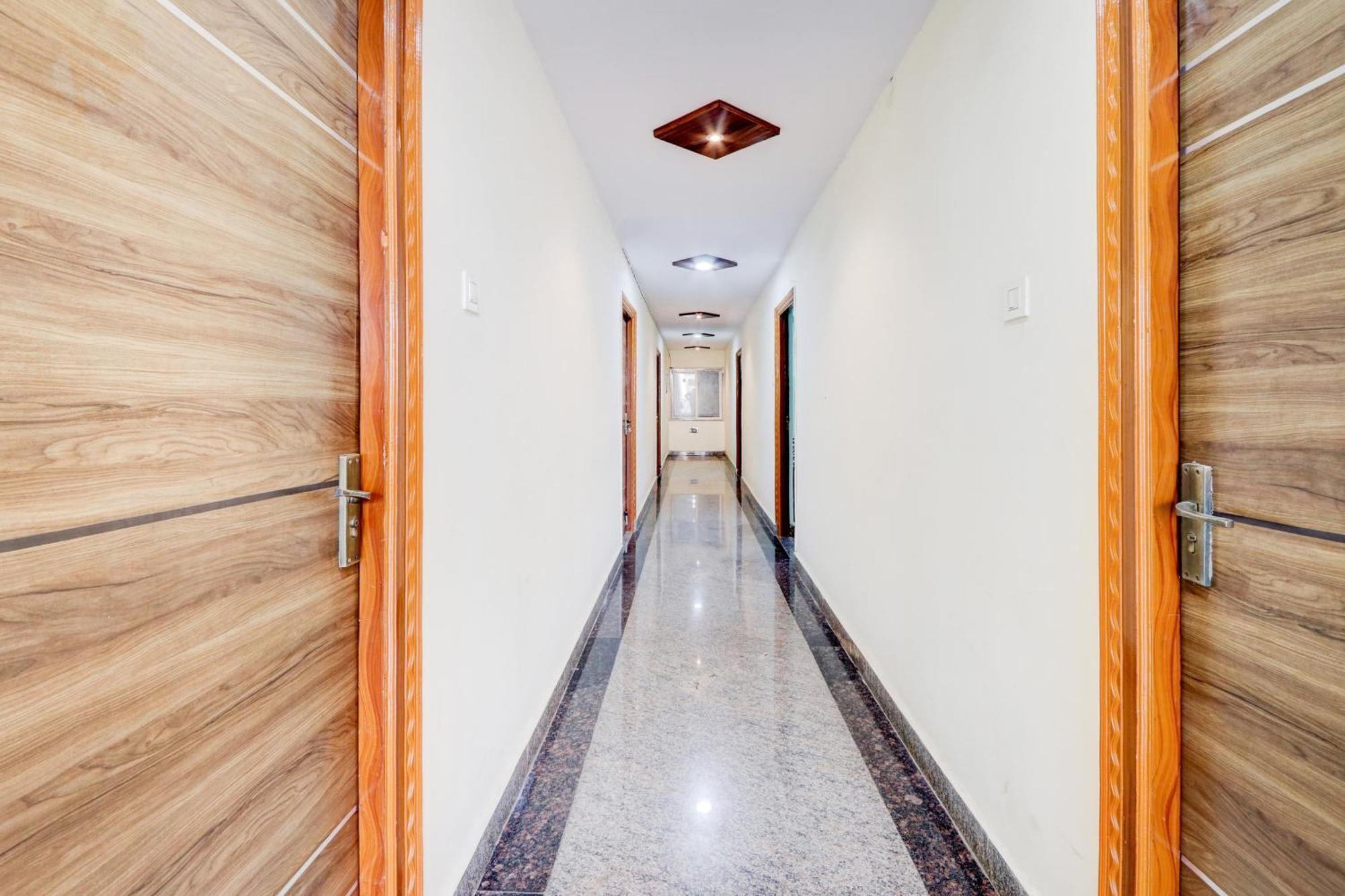 Hotel O Anoos Minarva 하이데라바드 외부 사진