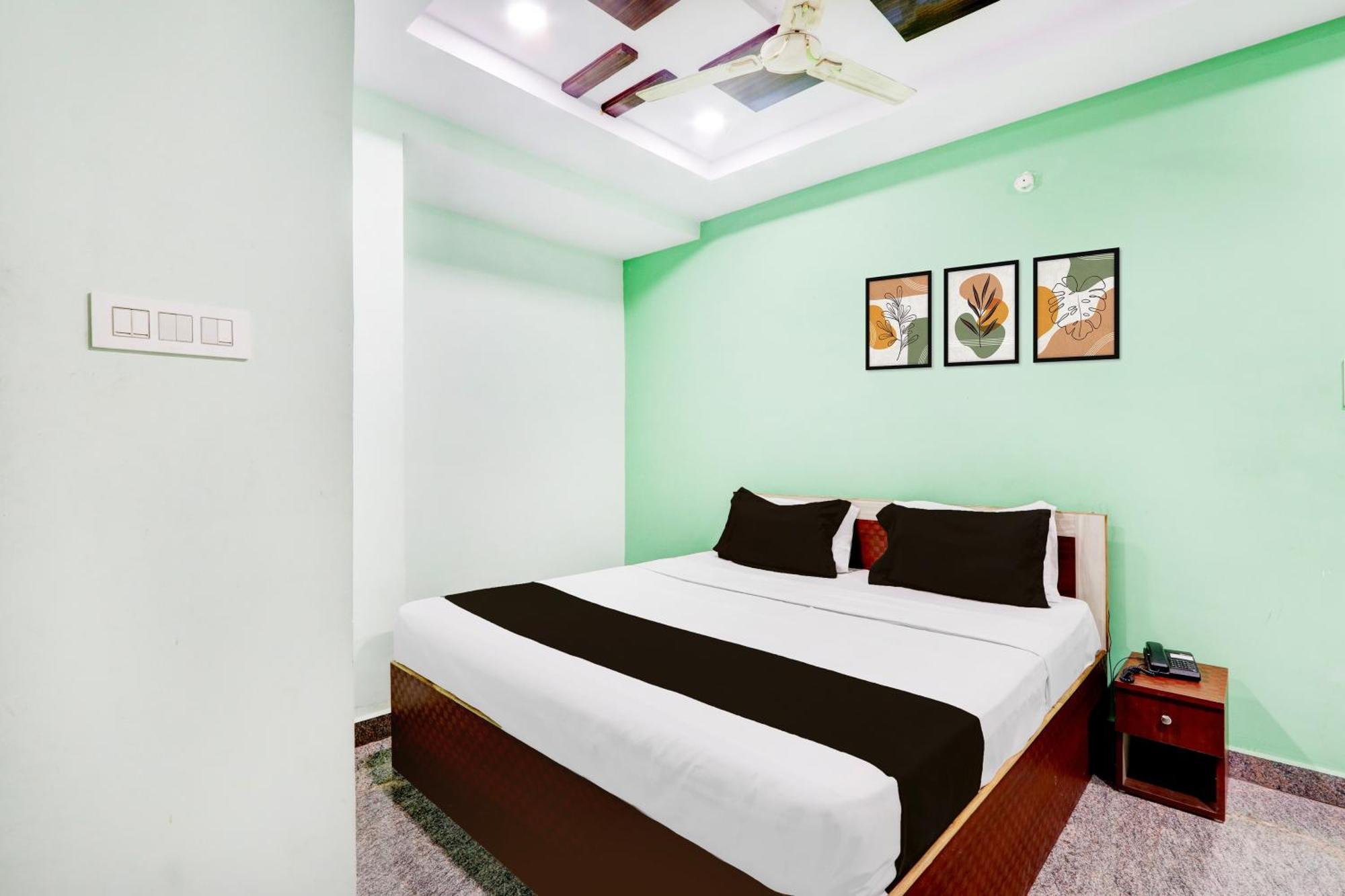 Hotel O Anoos Minarva 하이데라바드 외부 사진